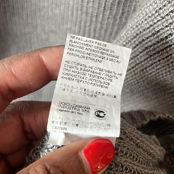 Dolce & Gabbana ribbed V neck sweater - Picture 7 of 10